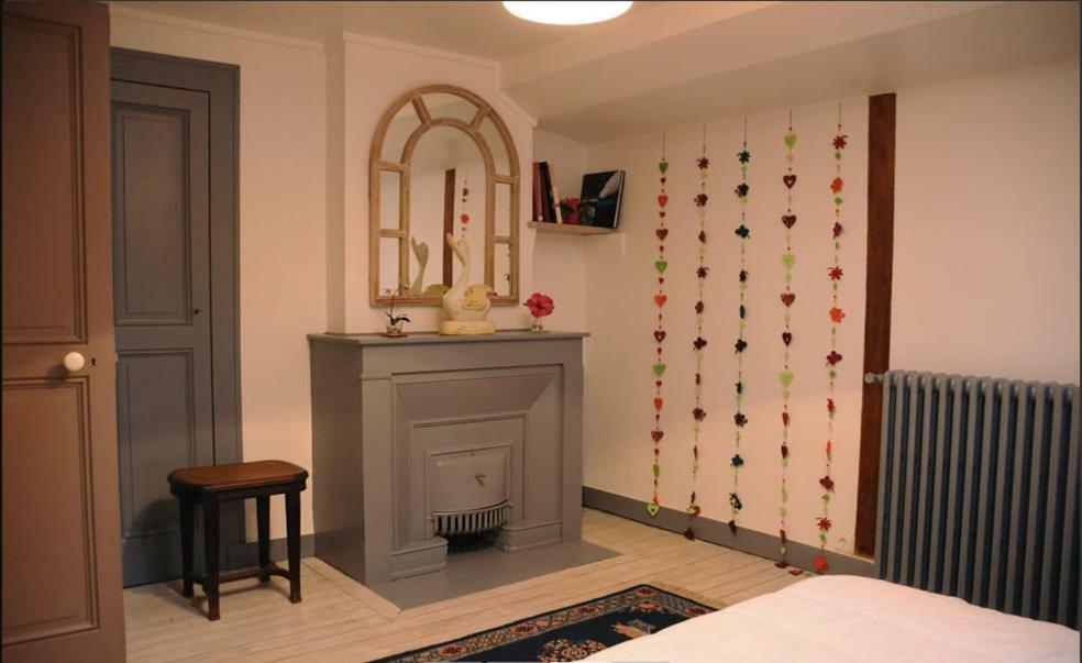 Rillieux-la-Pape Villa Castel Maison-Table D'Hotes & Jardin-Refuge De Biodiversite מראה חיצוני תמונה